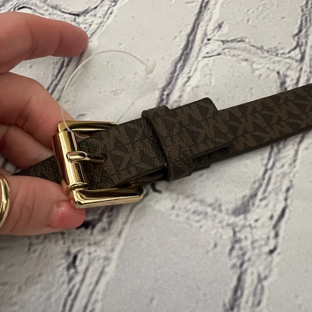 NEW Michael Kors Women's Belt Bag, Waist Bag, Brown Signature Stripe